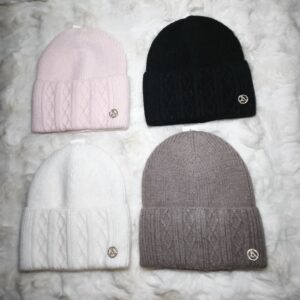 czapka damska model 4