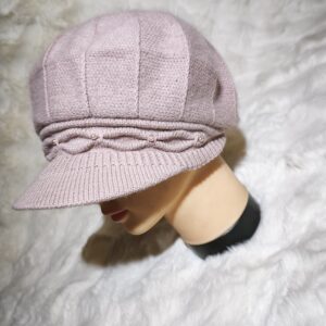 czapka damska (z daszkiem) model 16