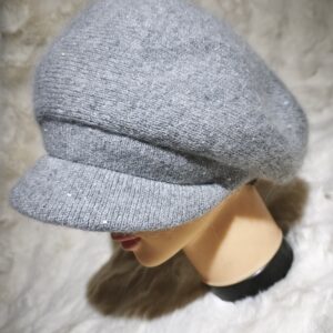 czapka damska (z daszkiem) model 15